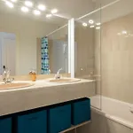 3p Garden-level In A With Pool Close To The Center * Cannes