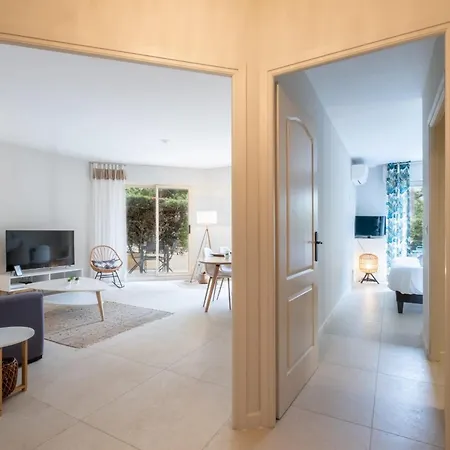 Lägenhet 3p Garden-level In A With Pool Close To The Center Cannes