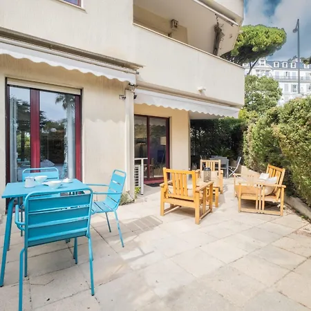 Lägenhet 3p Garden-level In A With Pool Close To The Center Cannes