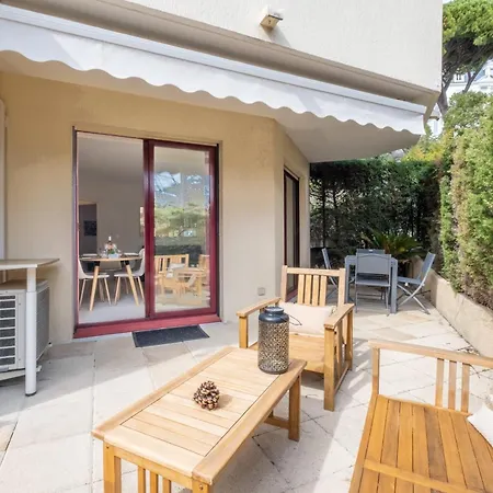 3p Garden-level In A With Pool Close To The Center Lägenhet Cannes