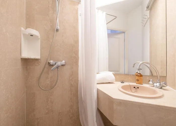 Apartamento 3p Garden-level In A With Pool Close To The Center